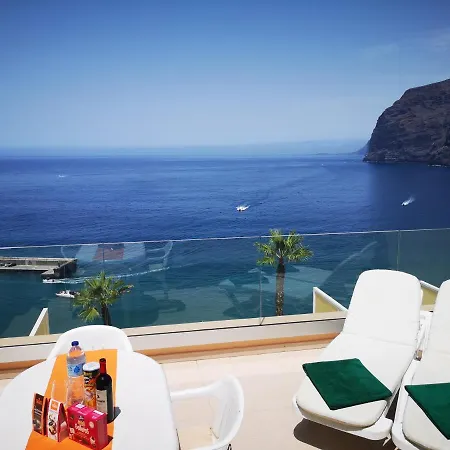 Magical Apt. With Sea View & Cliff Apartment *