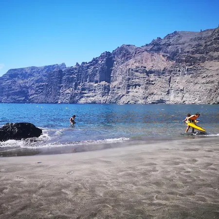 Apartment Magical Apt. With Sea View & Cliff *