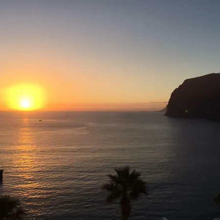 Magical Apt. With Sea View & Cliff Appartamento Acantilado de los Gigantes